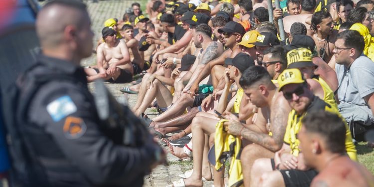 penarol-assume-defesa-de-torcedores-presos-no-rio-e-critica-a-policia-militar-carioca