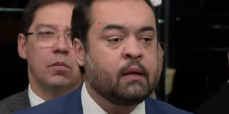 bala-perdida-atinge-condominio-onde-mora-governador-claudio-castro