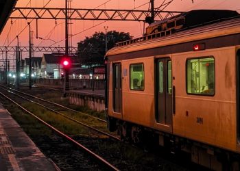 grupo-armado-furta-cabos-de-energia-em-linha-da-supervia-no-rio-e-provoca-fechamento-de-estacoes