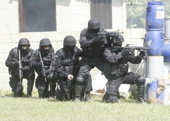 bope-realiza-operacao-contra-roubo-de-veiculos-na-mangueira-e-tuiuti