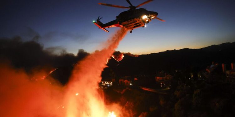 california-declara-estado-de-emergencia-em-meio-a-incendios-florestais
