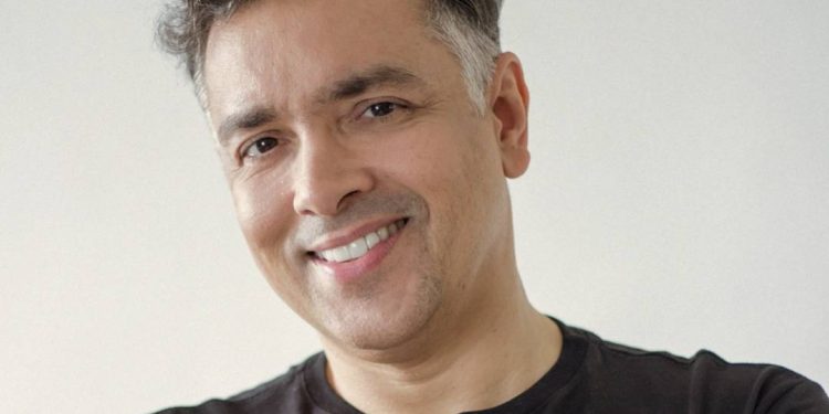 rodrigo-fagundes-e-o-convidado-de-suzy-brasil-para-espetaculo-qcomedia