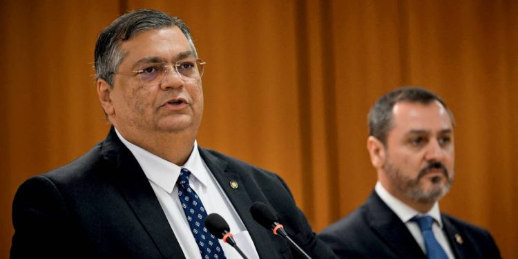 dino-e-as-emendas:-como-os-repasses-do-congresso-viraram-caso-de-policia