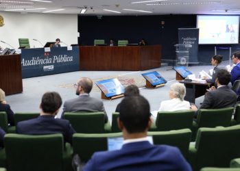 audiencia-no-stf-sobre-escolas-civico-militares-tem-duelo-de-dados-contra-narrativas