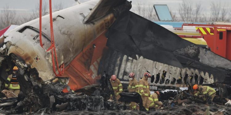 caixa-preta-do-aviao-da-jeju-air-parou-de-gravar-4-minutos-antes-do-acidente-na-coreia-do-sul