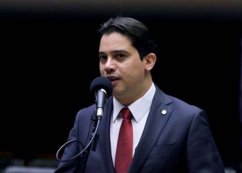 investigacao-que-cita-deputado-tem-indicios-de-compra-de-votos-via-pix-no-ceara