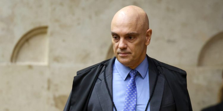 moraes-determina-retirada-de-livro-que-usa-“eduardo-cunha”-como-pseudonimo