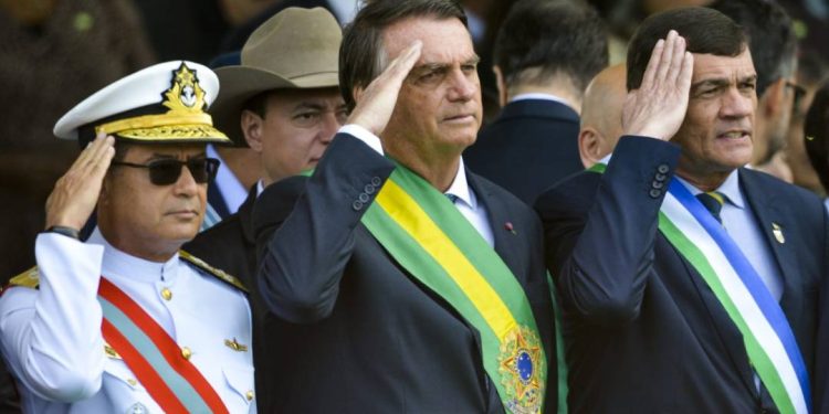 “se-continuar-inelegivel,-nao-acredito-mais-na-democracia”,-diz-bolsonaro