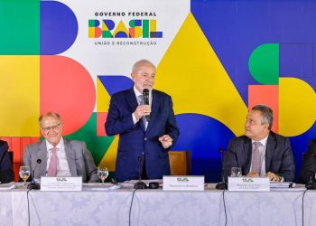nucleo-petista-do-governo-esta-sob-fogo-cruzado