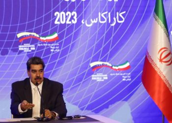 ira-fortalece-parceria-militar-e-economica-com-maduro