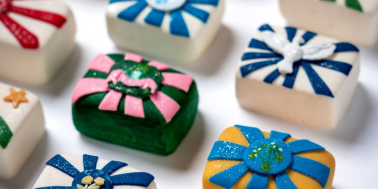carnaval-doce:-escolas-de-samba-sao-homenageadas-pela-louzieh-doces