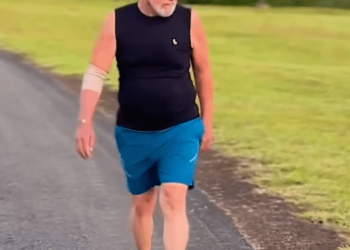 em-video-de-“influencer-fitness”,-lula-aparece-com-cotovelo-enfaixado