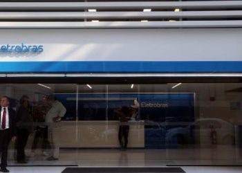em-62-minutos,-eletrobras-perdeu-r$-146-mi-com-decisoes-judiciais-a-jato