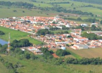aviao-de-pequeno-porte-cai-no-interior-de-sp-e-deixa-dois-mortos