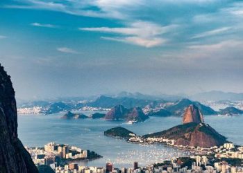 reuniao-do-brics-em-julho-sera-no-rio-de-janeiro,-anunciam-paes-e-mauro-vieira