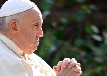 entenda-o-que-e-bronquite,-condicao-que-afastou-o-papa-francisco-de-suas-atividades