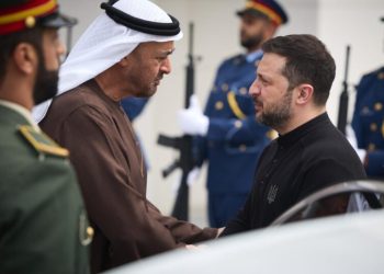 em-meio-a-rusgas-com-eua,-zelensky-recebera-representante-da-casa-branca-na-quinta-feira
