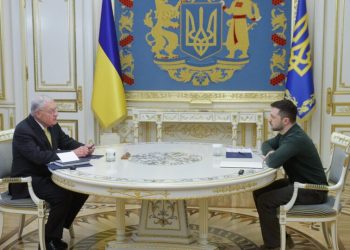 zelensky-destaca-relacao-eua-ucrania-apos-ser-avisado-para-“baixar-o-tom”