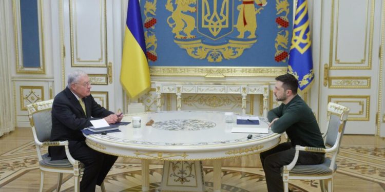 zelensky-destaca-relacao-eua-ucrania-apos-ser-avisado-para-“baixar-o-tom”
