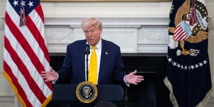 trump-diz-que-nao-vai-tolerar-atitude-do-hamas-apos-entrega-de-refens-mortos