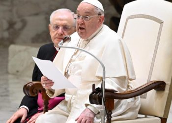 papa-francisco-piora,-apresenta-crise-asmatica-e-passa-por-transfusao-de-sangue