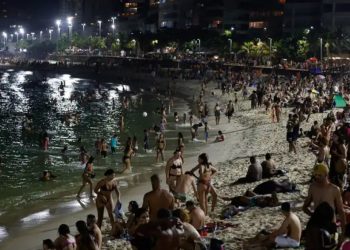 banho-de-mar-a-noite:-13-pessoas-morreram-em-2025;-saiba-os-perigos