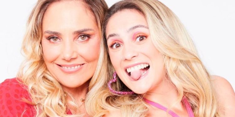 quem-e-luisa-perisse,-filha-de-atriz-que-viralizou-com-o-hit-do-carnaval