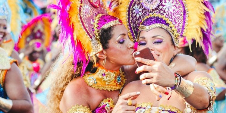 confira-5-dicas-essenciais-para-se-proteger-da-onda-de-calor-no-carnaval
