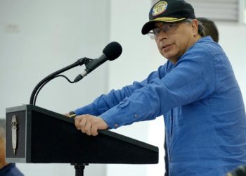 petro-nomeia-ex-embaixador-acusado-de-corrupcao-como-ministro-na-colombia