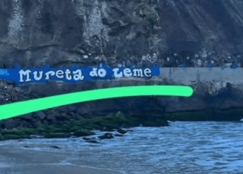 copacabana-amanhece-com-nova-pintura-na-mureta-do-leme