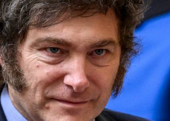 javier-milei-ganha-premio-de-economia-e-confirma-visita-ao-brasil