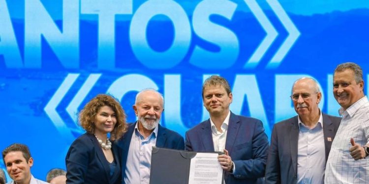 a-baita-provocacao-de-lula-a-bolsonaro-ao-lado-de-tarcisio