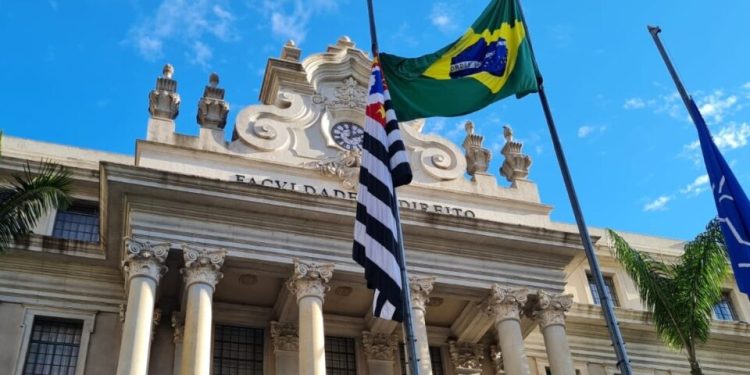 faculdade-de-direito-da-usp-estuda-rever-decisao-que-expulsou-aluno-direitista
