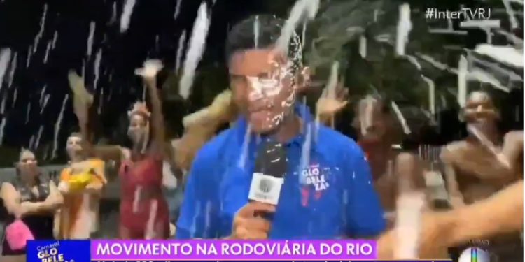 reporter-da-globo-tem-celular-furtado-durante-transmissao-ao-vivo-no-rio-de-janeiro