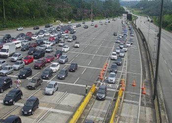 motoristas-enfrentam-trechos-de-lentidao-nas-rodovias-paulistas-no-primeiro-dia-de-carnaval