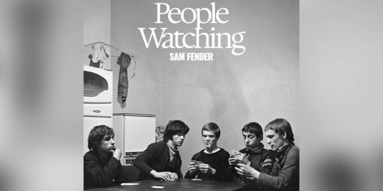 sam-fender-denuncia-injusticas-sociais-com-rock-solar-em-‘people-watching’