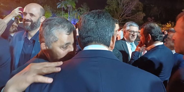 arthur-lira,-alexandre-padilha-e-as-voltas-que-o-mundo-da