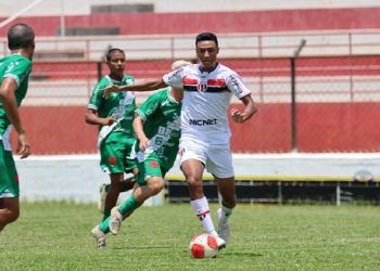 jogador-do-bragantino-e-transferido-para-hospital-em-ribeirao-preto