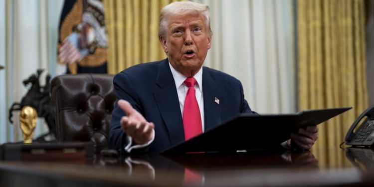 trump-envia-carta-ao-lider-supremo-do-ira-pedindo-que-negocie-acordo-nuclear