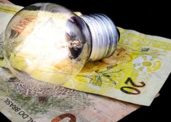 quem-pode-pedir-tarifa-social-na-conta-de-luz?-desconto-pode-chegar-ate-65%