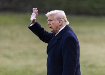 trump-manda-militares-elaborarem-“opcoes”-para-reforcar-presenca-no-canal-do-panama,-diz-emissora
