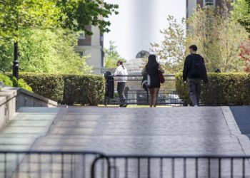 gestao-trump-da-ultimato-a-columbia-e-investiga-50-universidades-por-politicas-dei