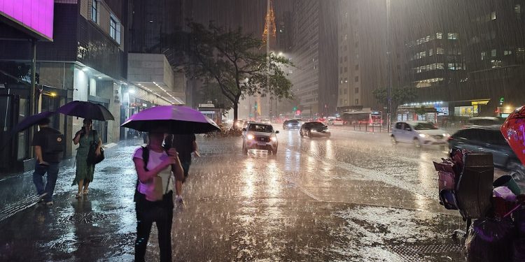defesa-civil-emite-alerta-para-risco-de-tempestade-em-sao-paulo