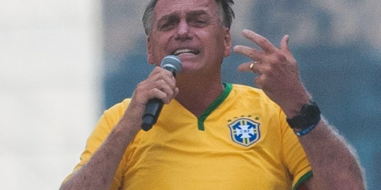 bolsonaro-mobiliza-seguidores-no-rj-para-defender-anistia-antes-de-julgamento-no-stf
