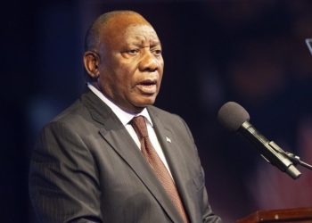 apos-expulsao-de-embaixador,-africa-do-sul-diz-que-“prioriza”-manter-boa-relacao-com-eua