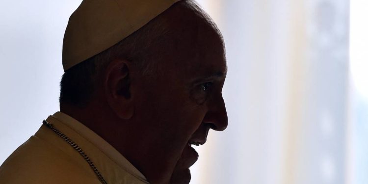 papa-francisco-nao-deve-conduzir-os-ritos-da-semana-santa
