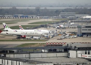 paralisacao-do-aeroporto-mais-movimentado-da-europa-afeta-voos-no-mundo-inteiro
