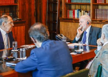 lula-perde-folego-em-negociacoes-de-paz-na-ucrania-enquanto-trump-avanca