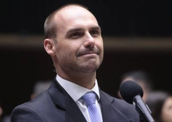 bolsonaro-nao-queria-que-eduardo-fizesse-o-barulho-que-fez-nos-eua