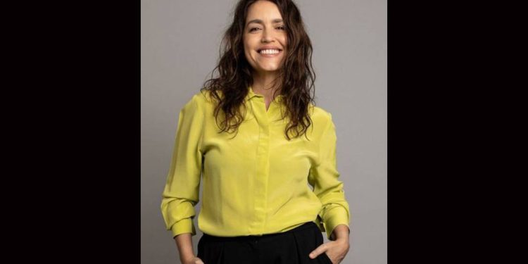 manuela-dias-(“vale-tudo”):-“antes-de-mais-nada,-sua-bencao,-senhor-gilberto-braga”